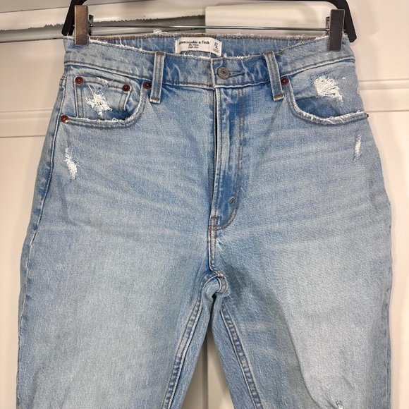 Abercrombie & Fitch Mom High Rise Distressed Ripped Knees Light Wash Jeans 27 - Picture 7 of 11
